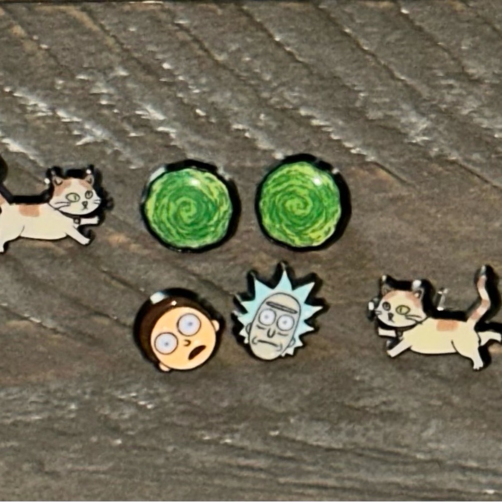 Rick & Morty stud earrings!